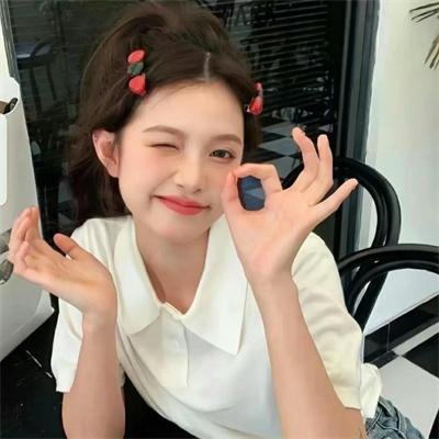 接近无限的白